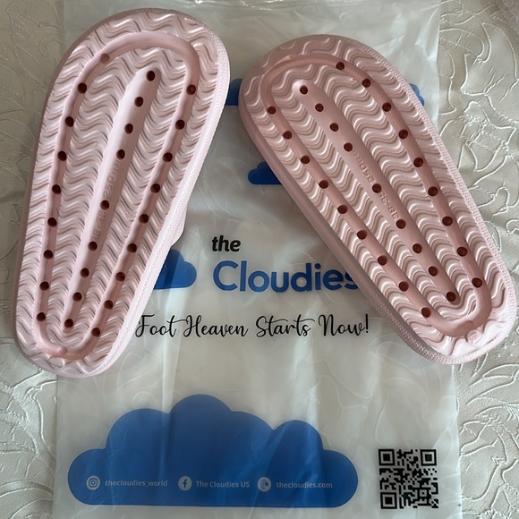 The Cloudies! Pink Slide Sandals - Picture 4 of 5